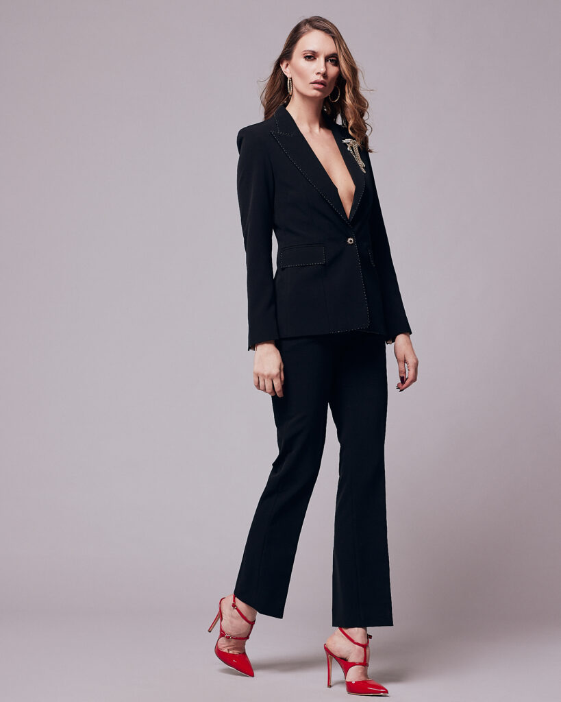 One button black suit with white stitching - Suzana Peric