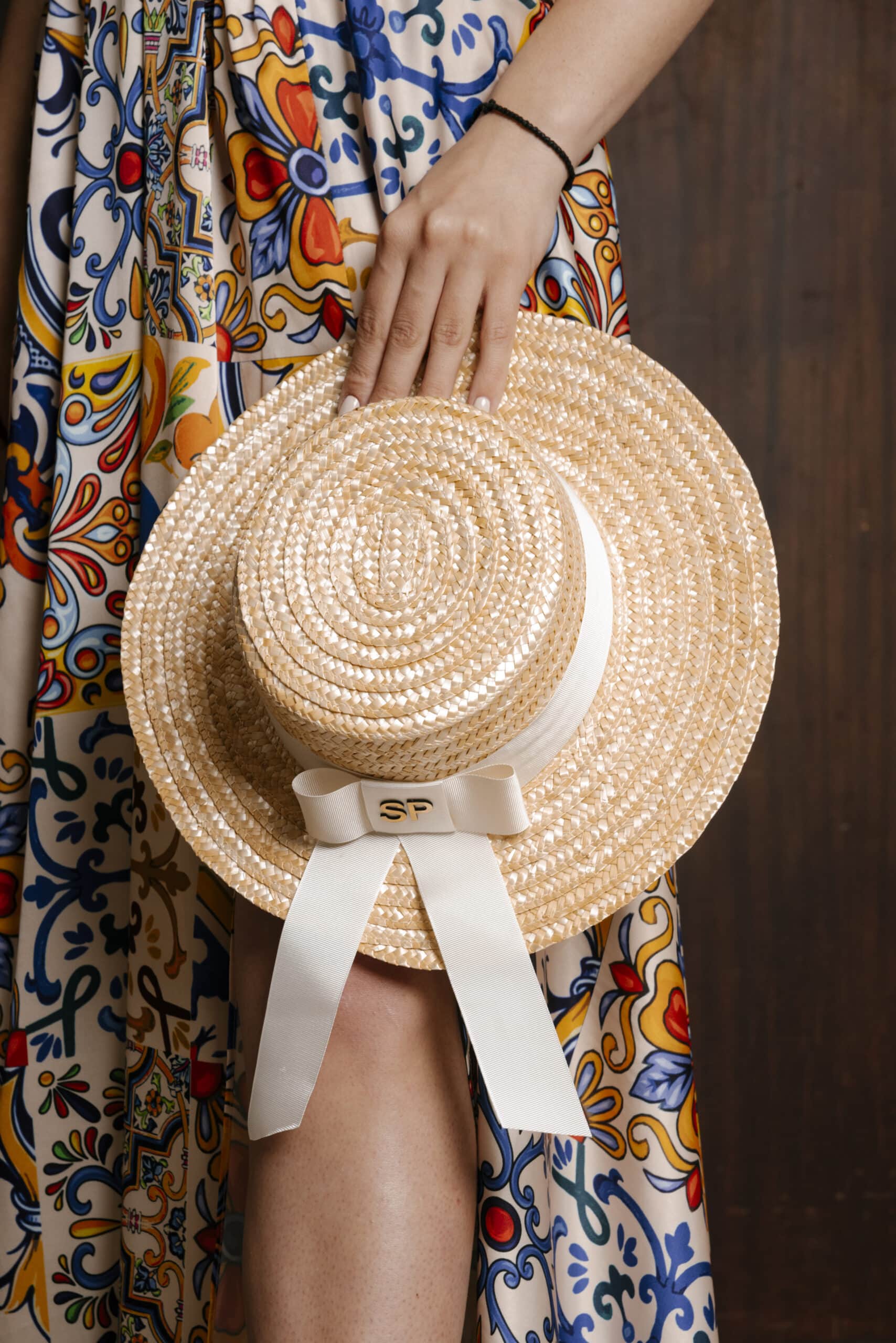 Summer fashion hat  with SP details and a gift box